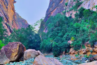 Wadi Lajab Tour from Abha